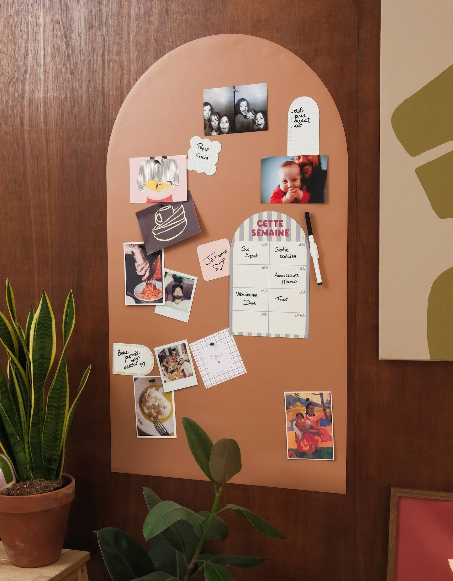 Tablă magnetică flexibilă tip arc pentru joacă, organizare și decor